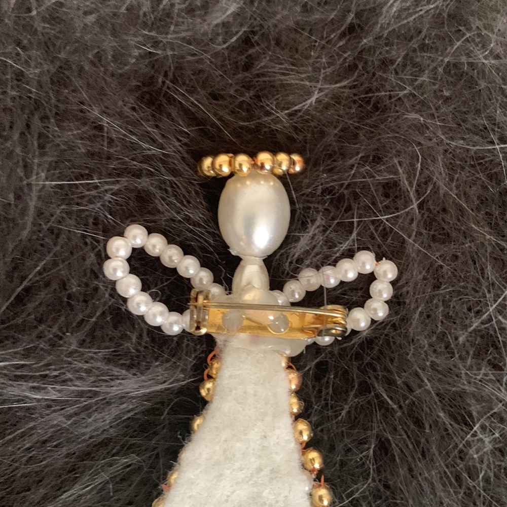 Angel Pin - Picture 3 of 7